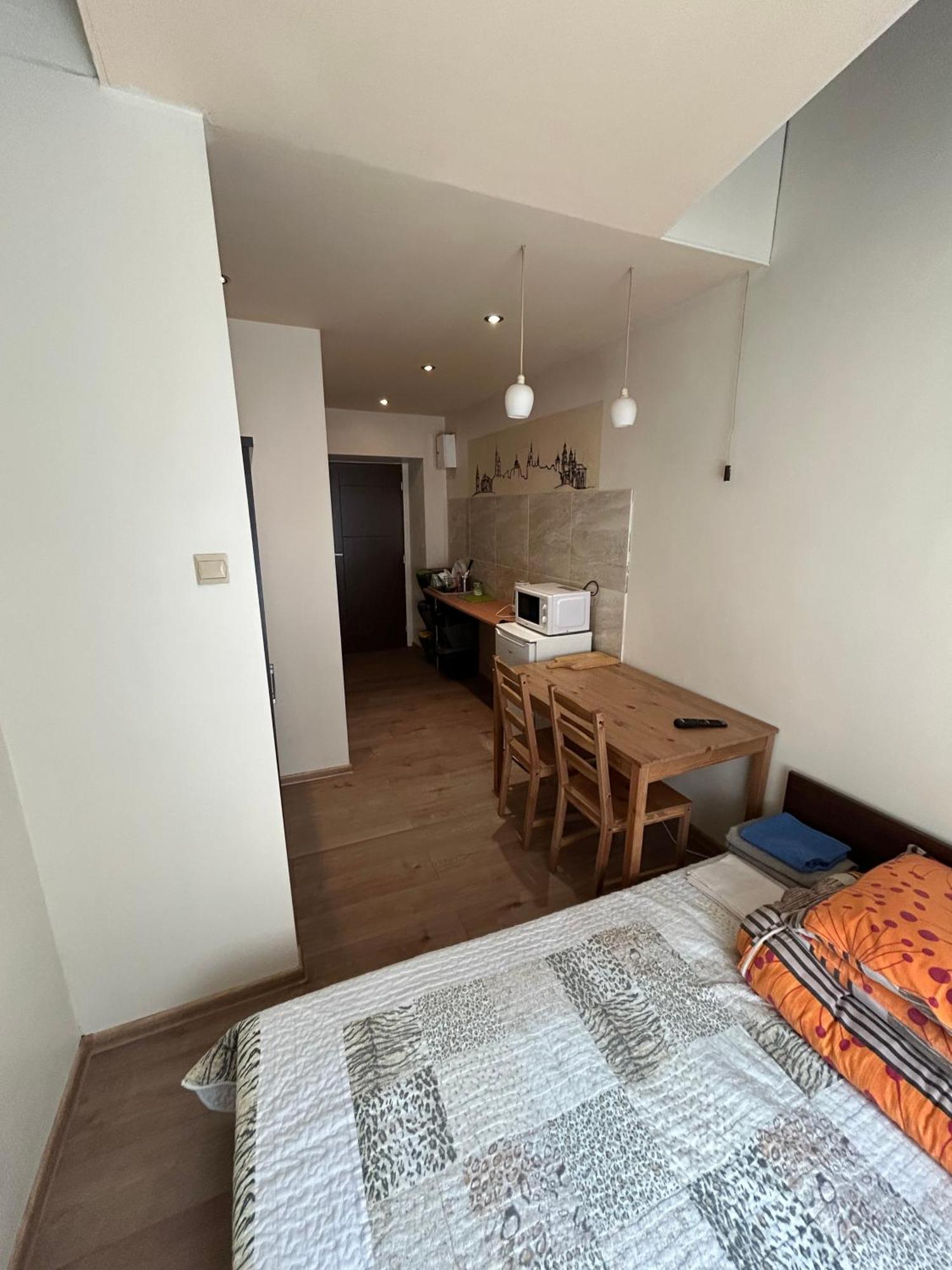 Apartamenty As Topolowa Cracovia Habitación foto